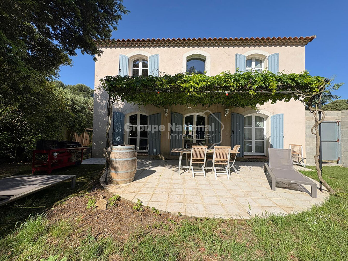 Aubais Maison  5 pièce(s) 132 m2, atelier, garage et jardin piscinable